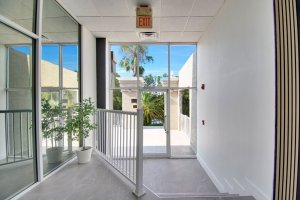 3390-Kori-Rd-Jacksonville-FL-DSC_7474-min-12-Large.jpg