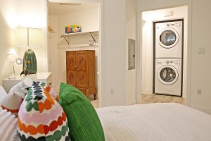 A one-bedroom unit at the Clarendon Apartments in Woodland Hills is pho